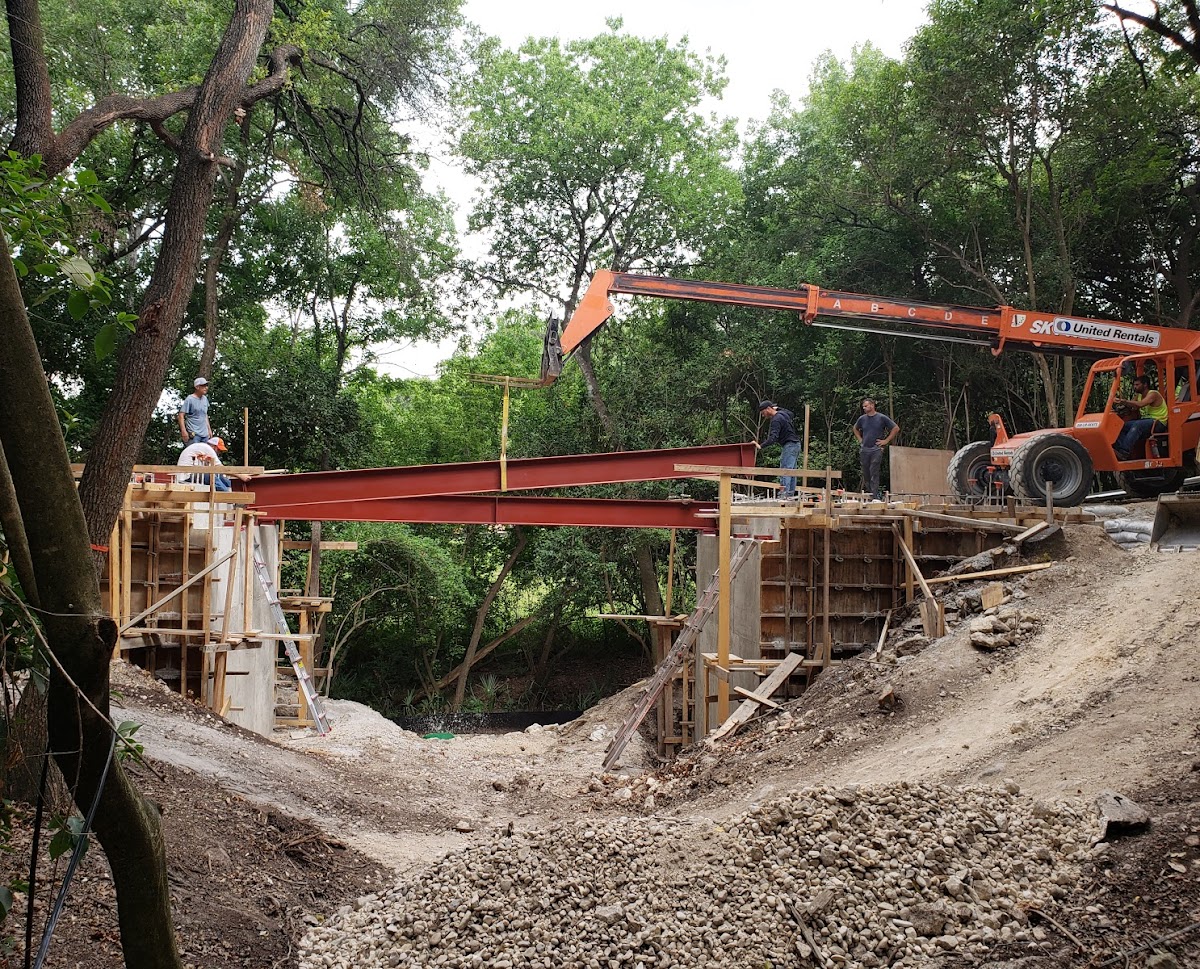 photo of welding jobsite